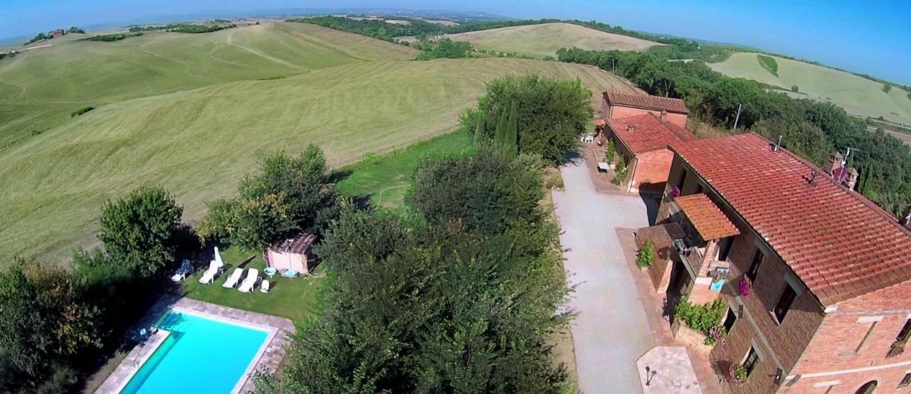 Agriturismo San Fabio 卡斯德尔诺沃贝拉登卡 外观 照片